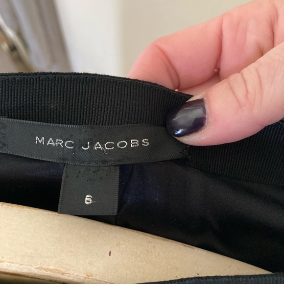 ▪️MARC JACOBS Black Pleated Skirt with Silk trim and accents - Picture 9 of 16
